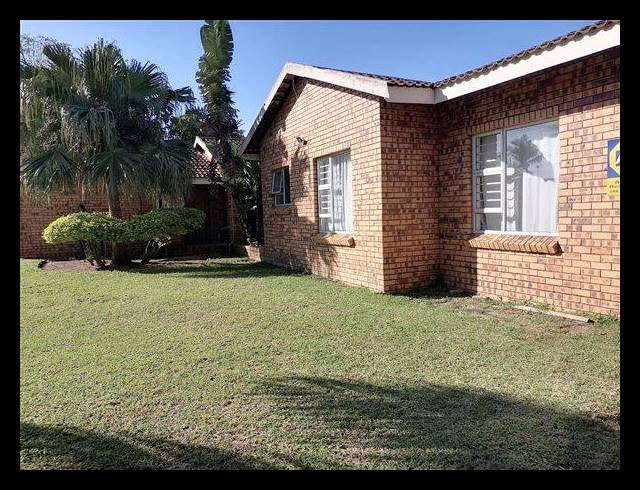 4 BEDROOM HOUSE FOR SALE IN MEER EN SEE